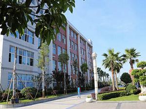 重庆市经贸中等专业学校2025秋清洁用品采购招标公告（第三次）