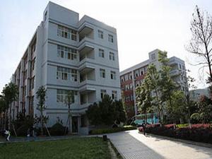 教育部长陈宝生《光明日报》撰文：办好新时代职业教育 服务技能型社会建设
